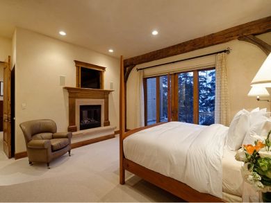 Five Bedroom Luxury Ski  Vacation Rental Home Colorado